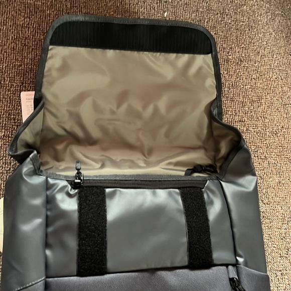 Marmot slate everyday travel back pack - Picture 5 of 14